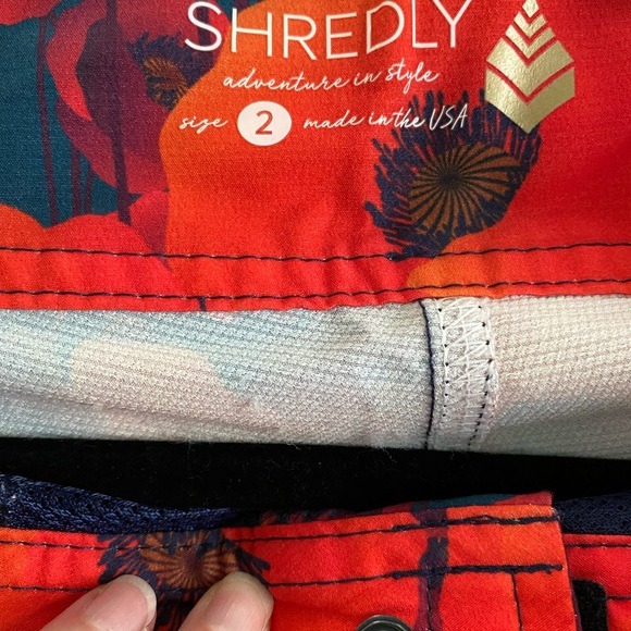 Shredly mountain biking shorts - Picture 3 of 3